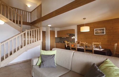 Sainte-Foy-Tarentaise Apartment | Apartment in Sainte-Foy with Ski-In/Ski-Out