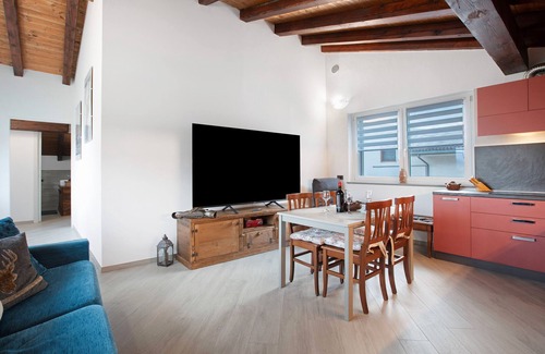 Montan-Angelin-Arensod Apartment | Apartment 'Villa Maffei' with Mountain View