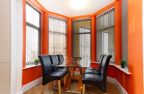 North Shore Apartment | Apartment 001 - Sunset