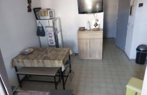 La Cote Radieuse Apartment | Apartment 100m from the beach with parking!