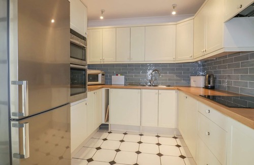 St. Agnes Apartment | APARTMENT 1, TREARREN, family friendly, with a garden in St Agnes