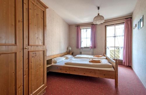 Todtnauberg Apartment | Apartment 13 - Ferienresidenz Roseneck, mit Schwimmbad in Todtnauberg bei Feldberg