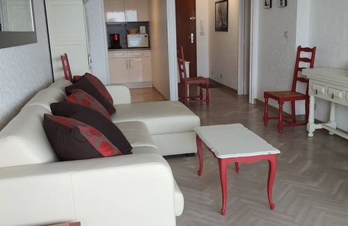 Bandol Apartment | Apartment 2 Rooms + Terrace 10 m² -Front de Mer, Face Plage de Sable