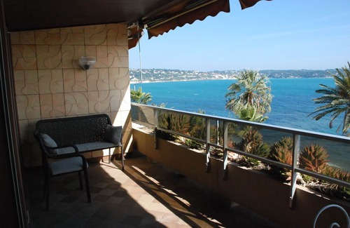 Bandol Apartment | Apartment 2 Rooms + Terrace 10 m² -Front de Mer, Face Plage de Sable