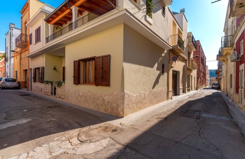 Supersano Apartment | 'Apartment 2 Supersano Salento' with Terrace & Wi-Fi