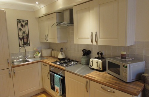 Darlington Apartment | APARTMENT 2 - Uniquely sytled 2 bedroom 1st floor