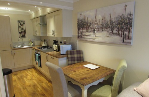 Darlington Apartment | APARTMENT 2 - Uniquely sytled 2 bedroom 1st floor