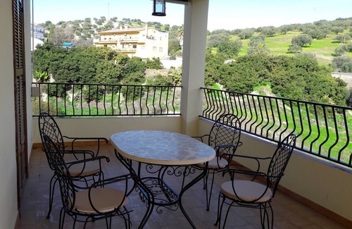 Vinuela Apartment | Apartment 3 Vista La Maroma