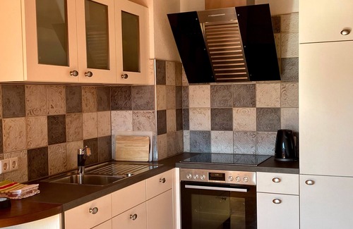Hinterzarten Apartment | Apartment '4-Star Superior - 80 sqm' with Mountain View, Shared Terrace and Wi-Fi