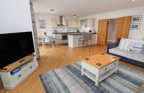 Edern Cottage | APARTMENT 6, country holiday cottage, with a garden in Morfa Nefyn