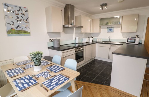 Edern Cottage | APARTMENT 6, country holiday cottage, with a garden in Morfa Nefyn