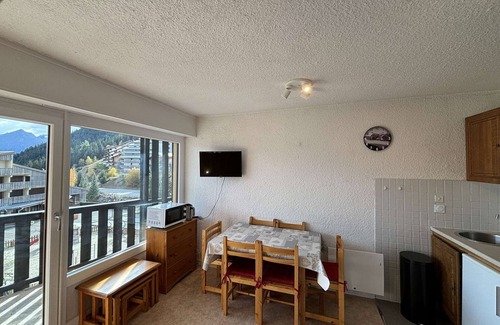 Auris Apartment | Apartment 6 guests at the foot of the slopes with balcony - Auris en Oisans