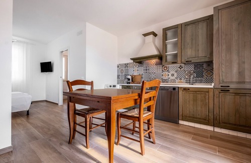 Capalbio Apartment | Apartment '6' with Shared Pool, Wi-Fi and Air Conditioning