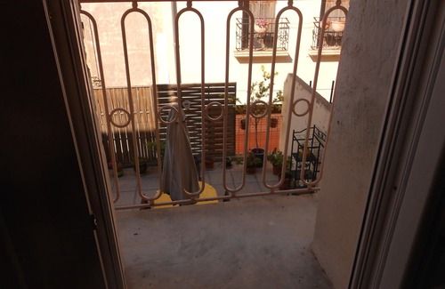 Pezenas Apartment | Apartment 63 m2 Downtown Pezenas