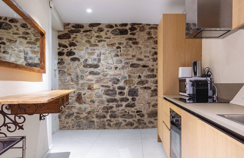 Old Town Apartment | Apartment '8 Geranio' with Balcony, Wi-Fi and Air Conditioning