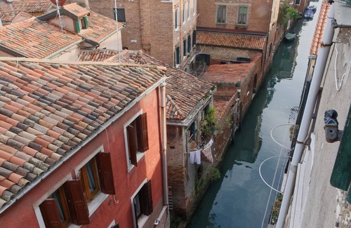 Dorsoduro Apartment | Apartment A. Cà Canziani - On the roof in Venice