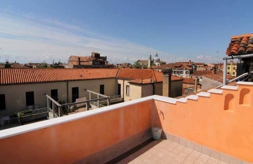 Dorsoduro Apartment | Apartment A. Cà Canziani - On the roof in Venice