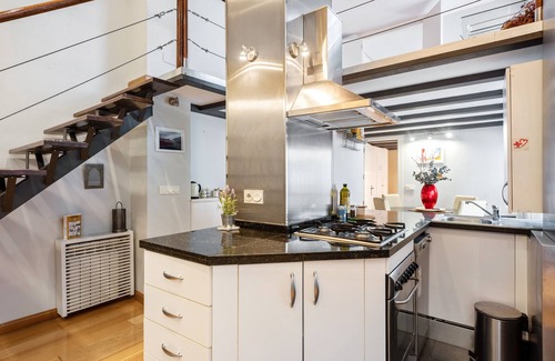 La Merced Apartment | Apartment 'Alamos' with Wi-Fi and Air Conditioning