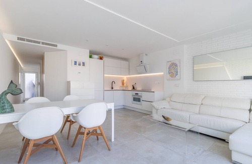 El Albir Apartment | Apartment 'Albir Playa' with Sea View, Wi-Fi and Air Conditioning