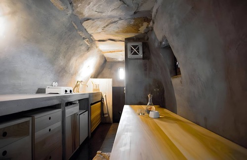Tinos Apartment | Apartment 'Alonaki Tinos Rental' with Mountain View, Wi-Fi and Air Conditioning