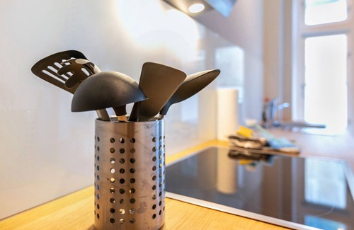 Flensburg Apartment | Apartment 'Altstadtbummel' with Wi-Fi
