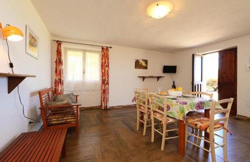 La Ciaccia Apartment | Apartment Ananas 2 A by Interhome