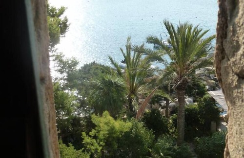 Giglio Campese Apartment | Apartment Antica Torre sea