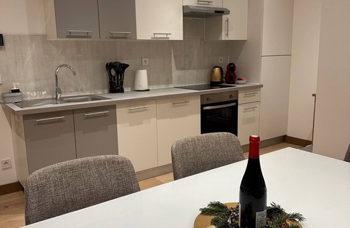 Brides-les-Bains Apartment | Apartment 'Appartement 102' with Shared Garden and Wi-Fi