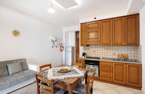 Nerano Apartment | Apartment 'Appartamento Napoli' with Sea View, Wi-Fi and Air Conditioning