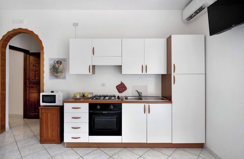 Nerano Apartment | Apartment 'Appartamento Nerano' with Sea View, Wi-Fi and Air Conditioning
