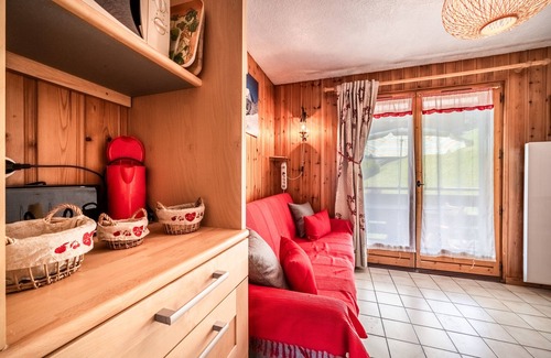 Morillon Apartment | Apartment 'Appartement Les Oursons' with Mountain View, Balcony and Wi-Fi