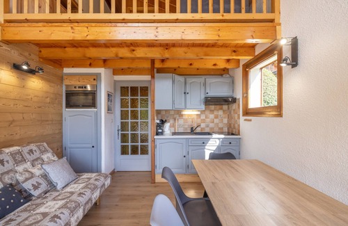 Samoens Apartment | Apartment 'Appt Avec Vue - Immoclean' with Mountain View and Balcony