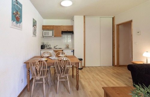 Samoens Apartment | Apartment 'Appt Le Grand Tetras F14' with Mountain View, Shared Pool and Private Garden