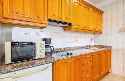 Cala Figuera Apartment | Apartment 'Apto Vistas Al Mar' with Sea View, Wi-Fi and Air Conditioning