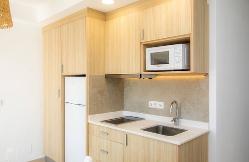 Cala Ferrera Apartment | Apartment 'Aquamarina 6' with communal pool, WLAN and air conditioning