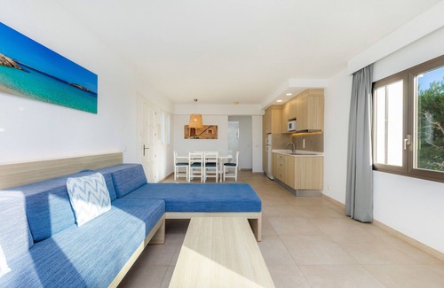 Cala Ferrera Apartment | Apartment 'Aquamarina 7' with communal pool, WLAN and air conditioning