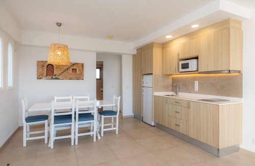 Cala Ferrera Apartment | Apartment 'Aquamarina 5' with Shared Pool, Wi-Fi, and Air Conditioning
