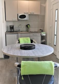 Dahl Apartment | Apartment außen Pfui innen Hui