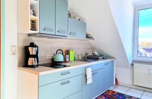 Jakobshof Apartment | Apartment Bayreuth, Große Ferienwohnung im Haus mit Kunst, 3 Schlafzimmer, Küche, Parkplatz