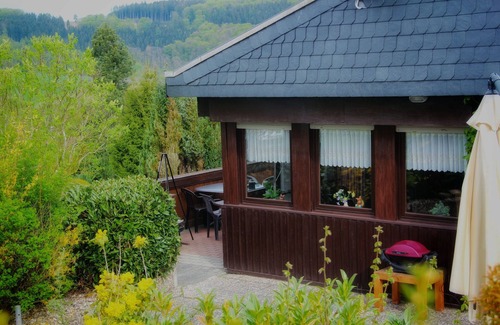 Meschede Apartment | Apartment 'Bianca' with Lake View, Private Terrace and Wi-Fi