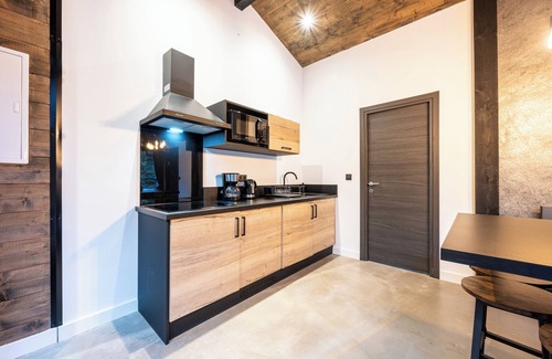 Modane Apartment | Apartment 'Bienvenue Chez Les Trutes' with Mountain View and Wi-Fi
