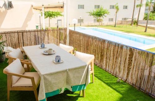 Alcanar Apartment | Apartment block from the sea