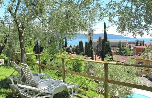 Toscolano Maderno Apartment | Apartment Borgo Alba Chiara-3 by Interhome