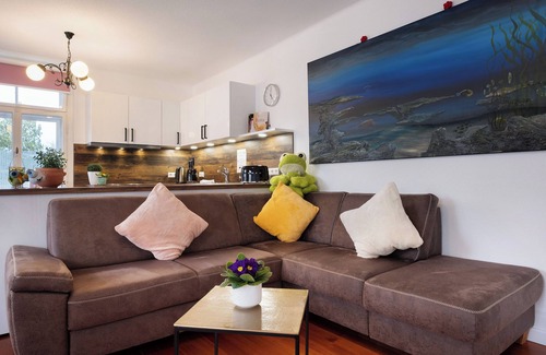 Lenzkirch Apartment | Apartment 'Bühlblick' with Shared Terrace, Shared Garden and Wi-Fi