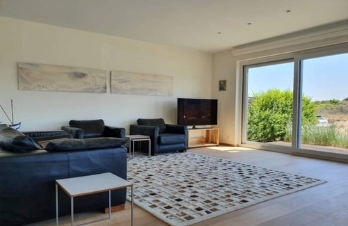 Koksijde-Bad Apartment | Apartment by Belgian Coast near Dunes & Beach