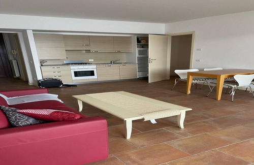 Oggebbio House | Apartment by Lake Maggiore with Stunning Views