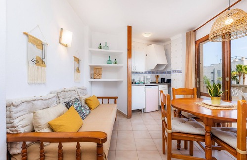 Cala Figuera Apartment | Apartment 'Can Salas 1 Dormitorio 104' with Sea View, Wi-Fi and Air Conditioning