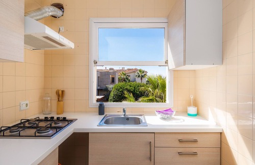 Cala Figuera Apartment | Apartment 'Can Salas 2 Dormitorios B' with Sea View, Wi-Fi and Air Conditioning