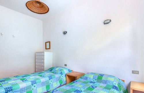 Cavo Apartment | Apartment 'Casa Cerboli' with Sea View, Private Garden and Wi-Fi