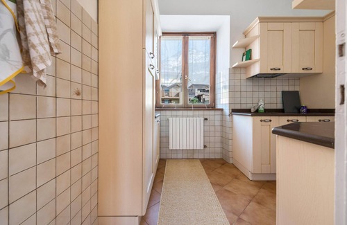 Torbole sul Garda Apartment | Apartment "Casa Forni" with Mountain View & Wi-Fi